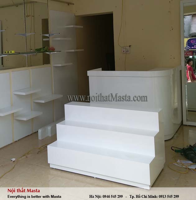 Thi công nội thất shop túi xách chị Hương - Hà Nội